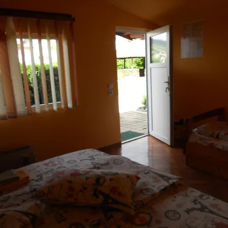 Vendégház Pension, & Biker Station Zur Deutschen Eiche 3*